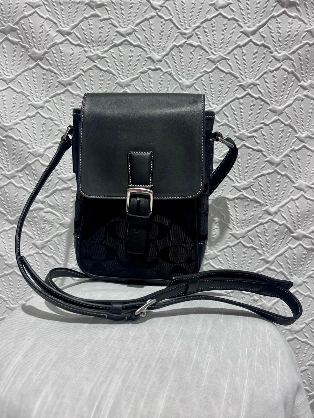 Coach A1R-6098 Black Signature C Leather Crossbody Saddle Bag Y2K